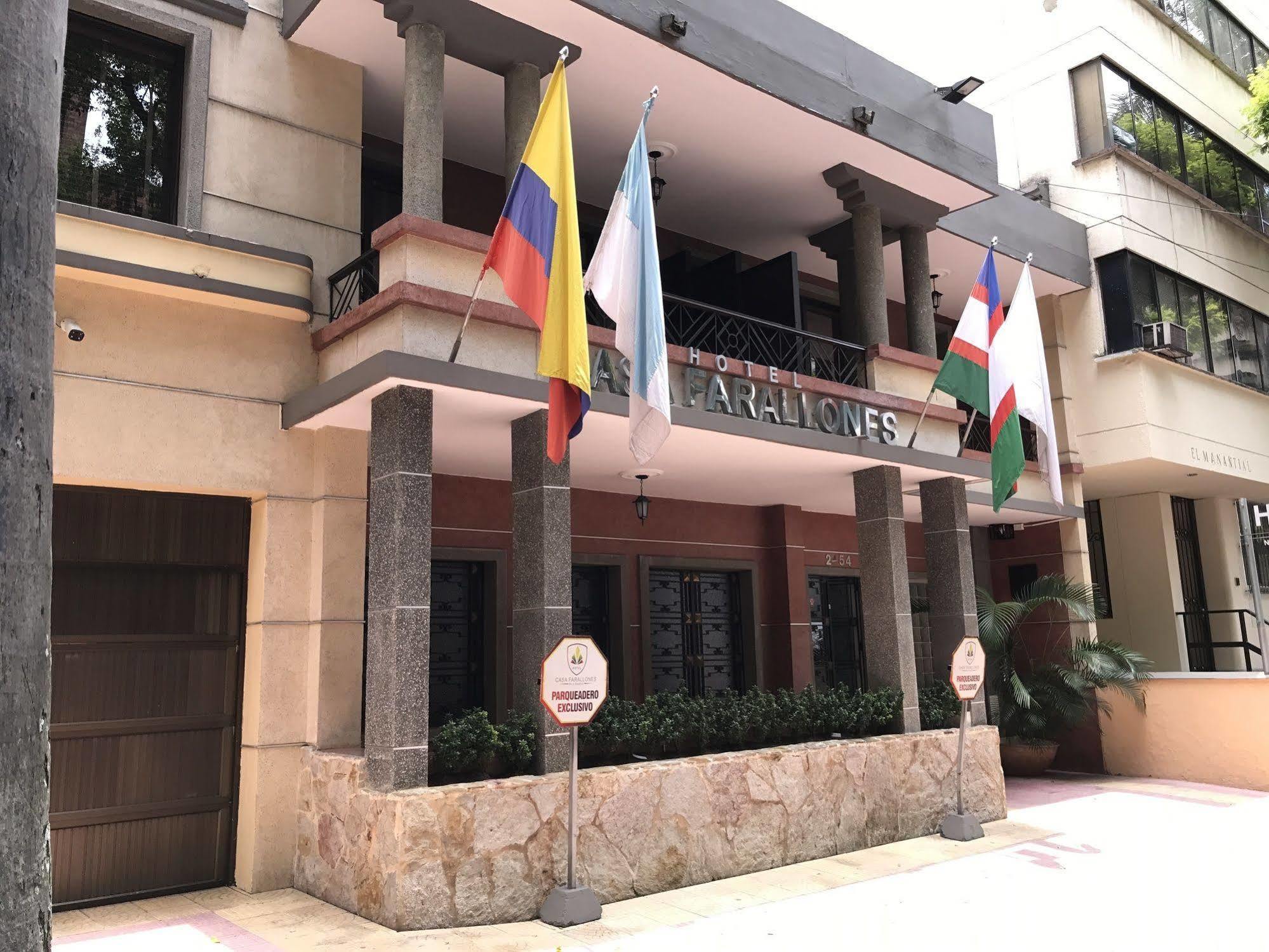Boutique Casa Farallones 3*